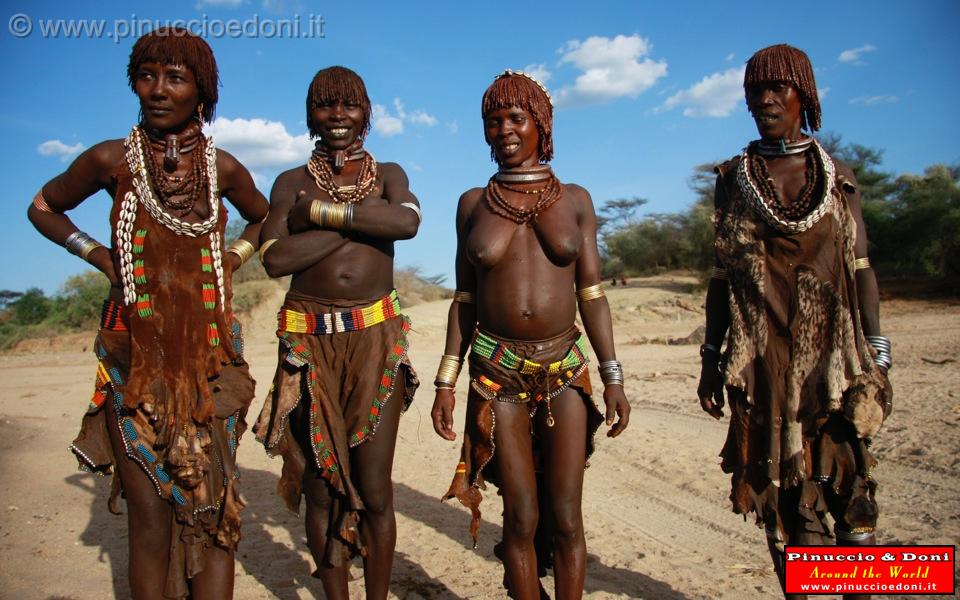 Ethiopia - Hamer con le quali abbiamo socializzato - 1.jpg